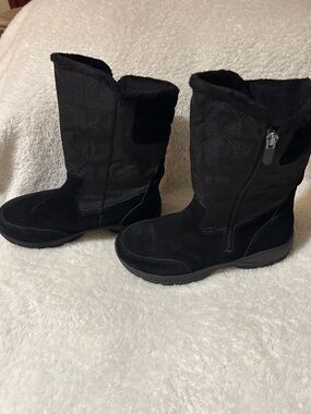 Lands' End Black Mid-Calf Winter Boots